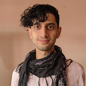 Portrait of Justin Ebrahemi
